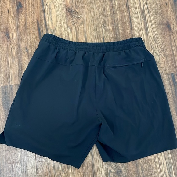 lululemon Channel swim trunks - Picture 2 of 2